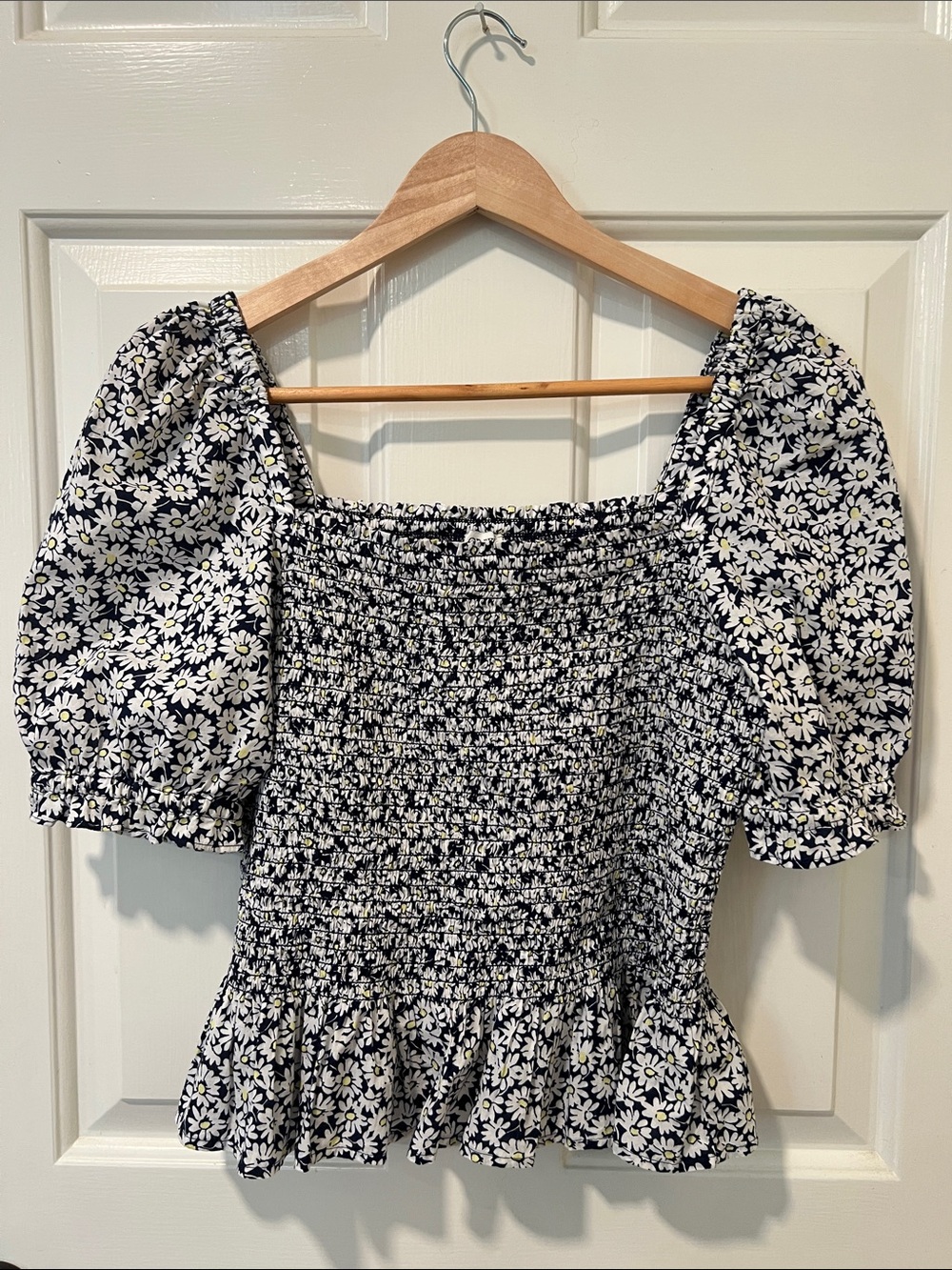 J. Crew Navy & White Daisy-Print Boho Peasant Smocked Top With Puffy Sleeves